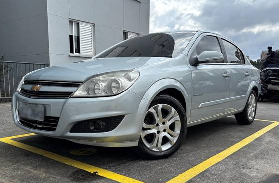 CHEVROLET VECTRA 2.0 MPFI ELEGANCE 8V 140CV FLEX 4P AUTOMÁTICO